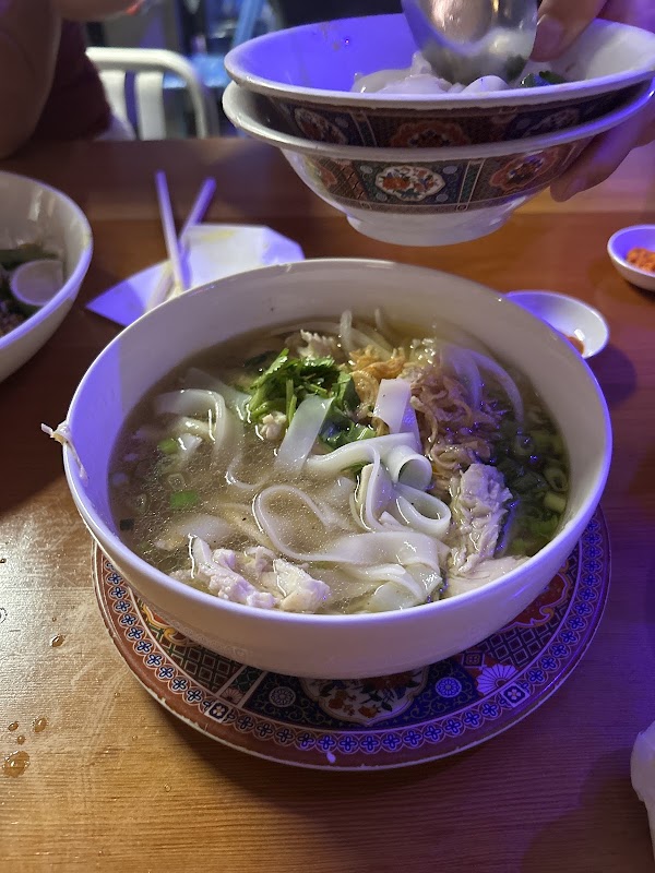 Cong Tu Bot 3