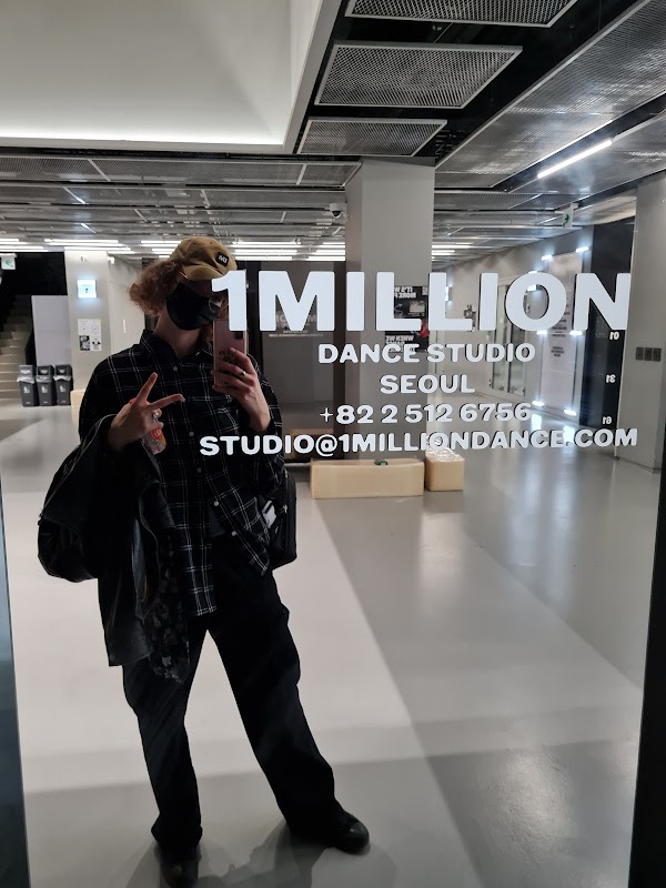 1MILLION Dance Studio 2