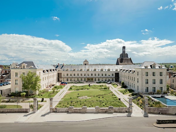 Fleur de Loire · Spa Hotel & Restaurant 1