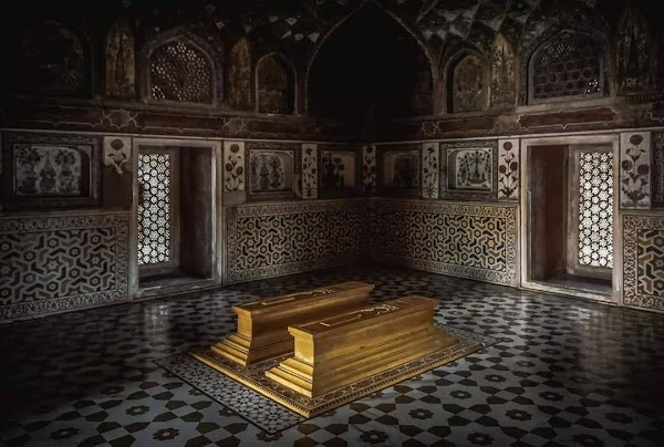 Itmad-ud-Daula 2