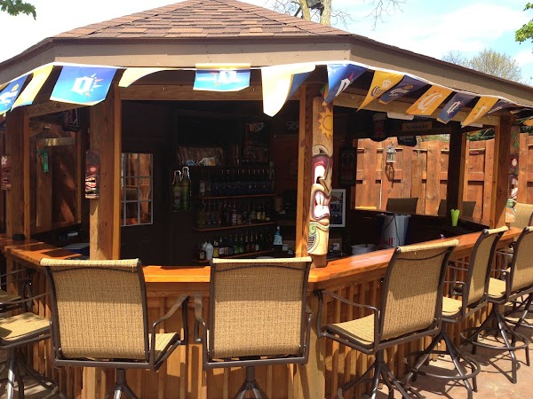 Woodside Bar & Grill