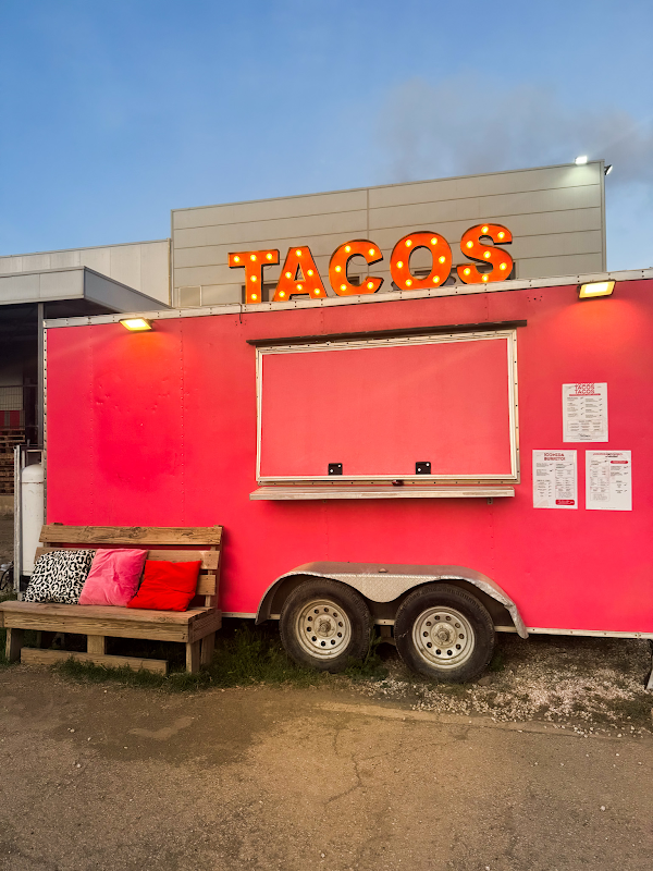 The Fat Dog - Mexican Foodtruck 3