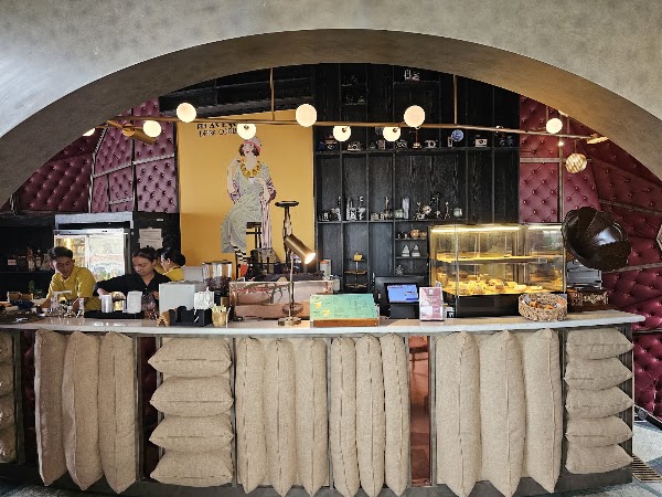 Apollo Cafe Phu Quoc 5