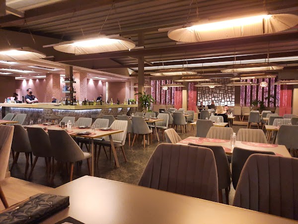 Golden Fish Sushi & Chinese Restaurant