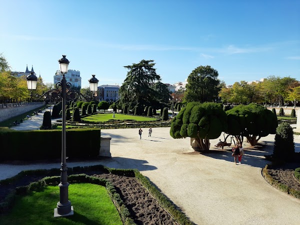 Parterre Garden 5