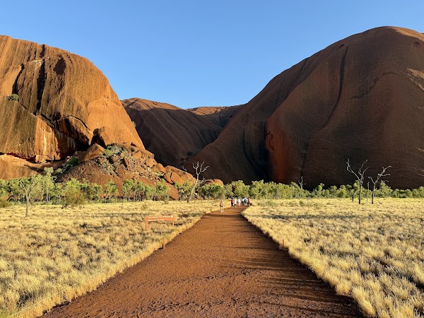 Muṯitjulu Waterhole