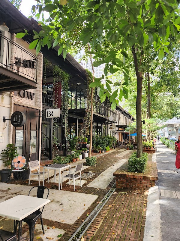The Row KL 4