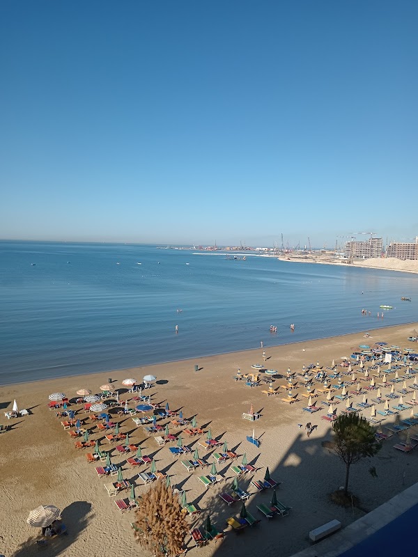 Beach of Durrës 4
