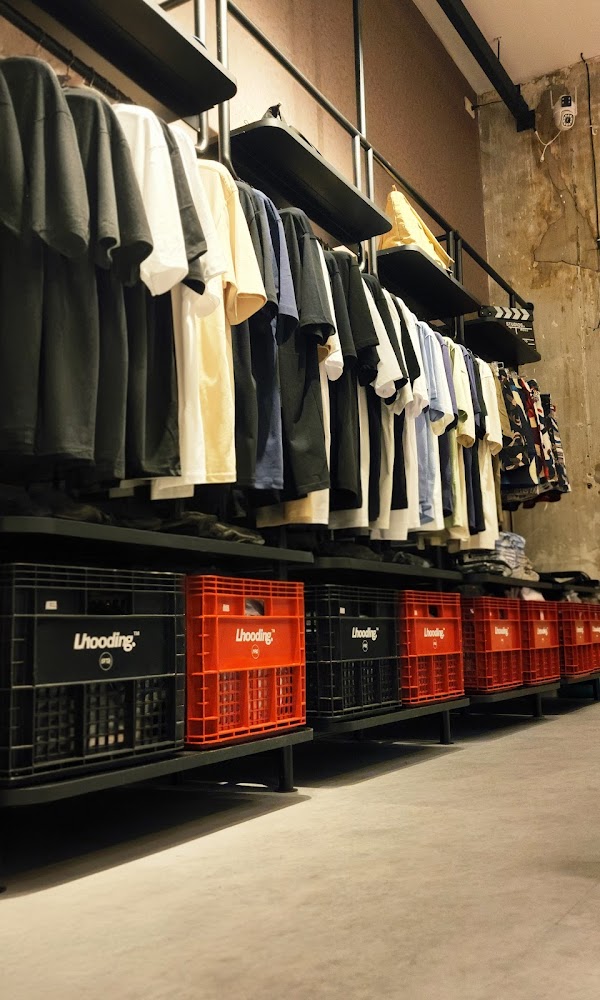 Lhooding store 2