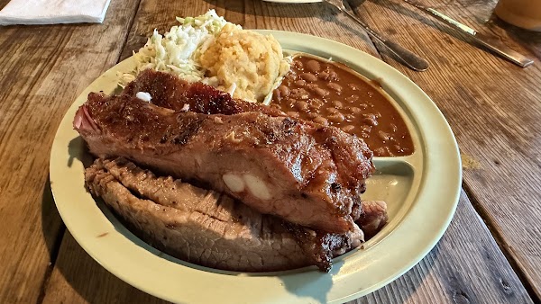The Salt Lick BBQ 3