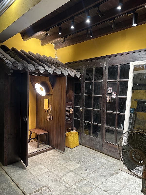 Hoi An Photobooth by Cây Kim Sợi Chỉ