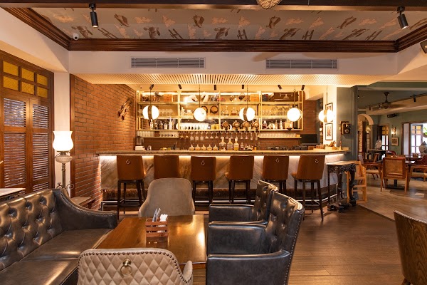 Travellers Bungalow (Bar & Restaurant) 1