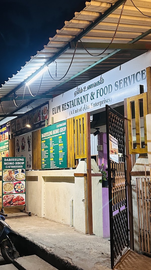 Darjeeling Momo Shop