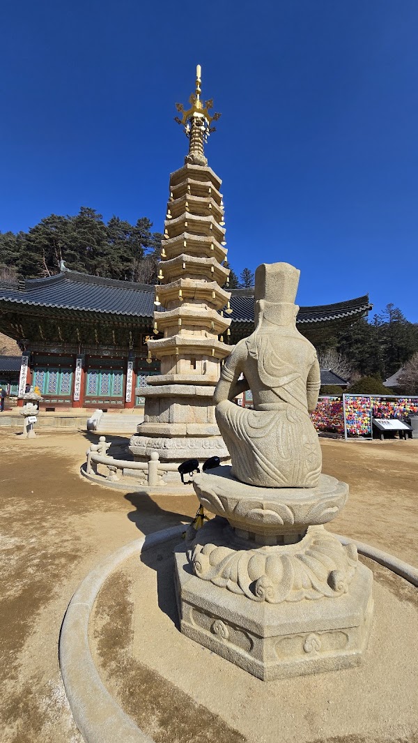 Octagonal Nine Story Stone Pagoda in Woljeongsa 5
