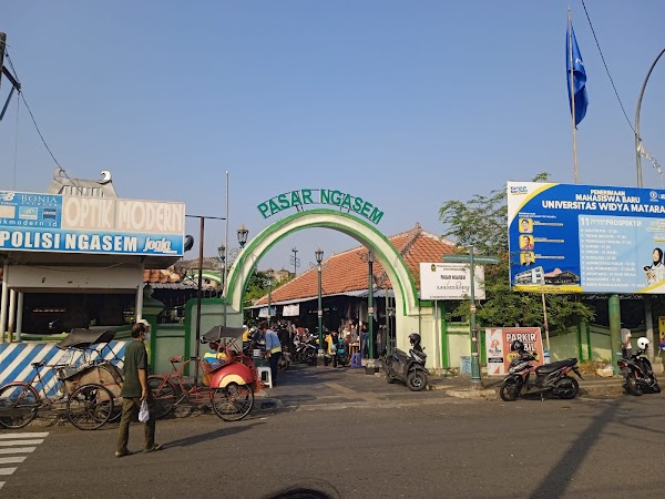 Warung Makan Yu Ngademi Pasar Ngasem Jogja 1