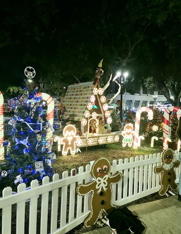 Plaza de Cesar Chavez 3