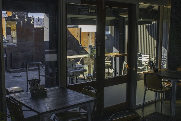 Blue Lake Eatery & Bar