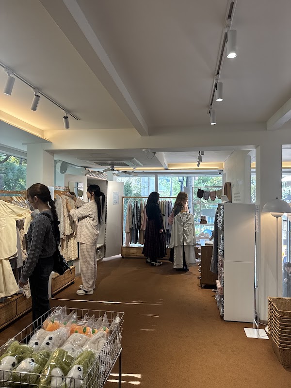 Juuneedu Showroom 2