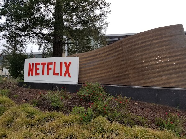 Netflix - Building E - Main Lobby 3