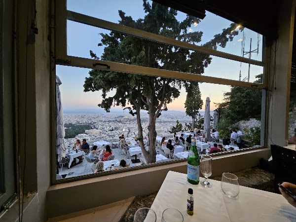 Orizontes Lycabettus 3