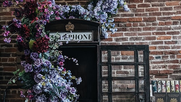 Joli Jardin Flower Shop