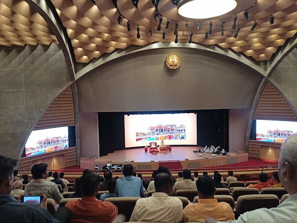 Raj Sabhagruh (Swadhyay Hall) 4