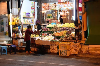 Kata Night Market