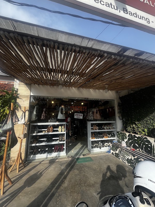 Uluwatu Leather 1