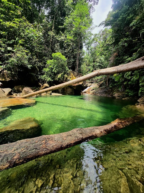 Blue Pool Lata Payung 1