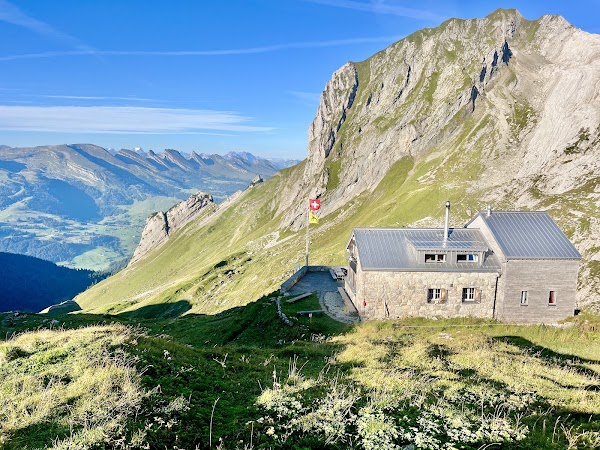 Zwinglipasshütte 4