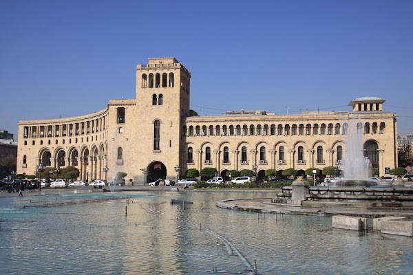 Republic Square 5