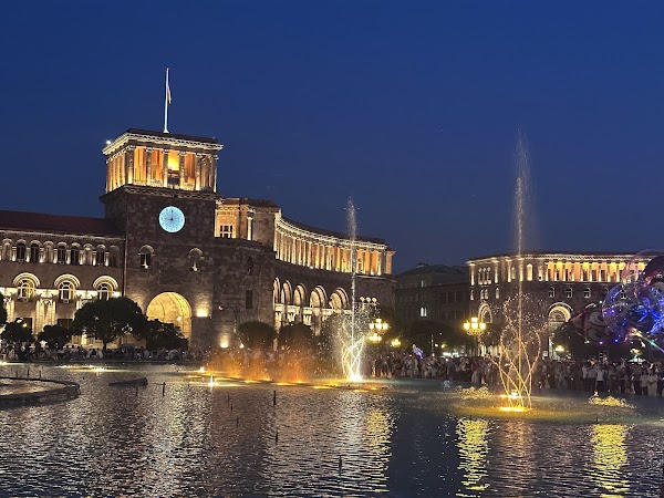 Republic Square 2