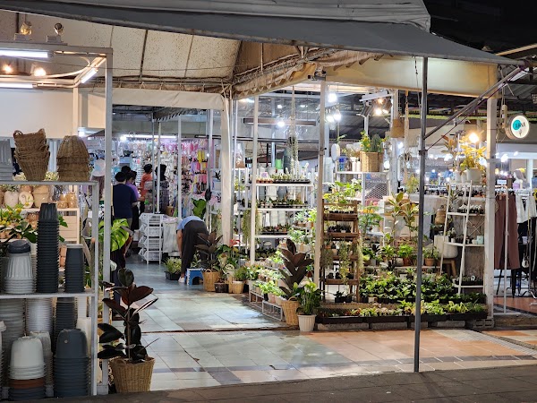 Kad Na Mor Market
