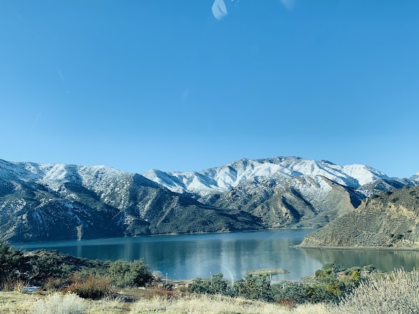 Pyramid Lake