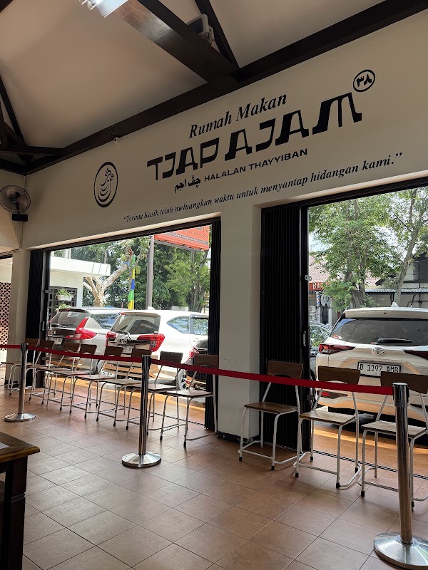 Rumah Makan Tjap Ajam 38