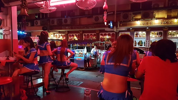 Roxy Bar
