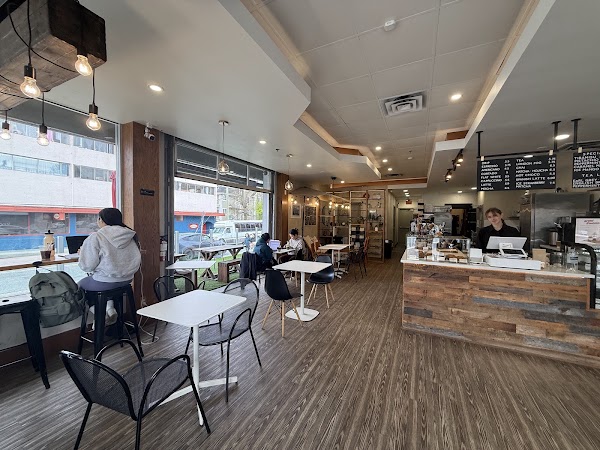 comma cafe 2