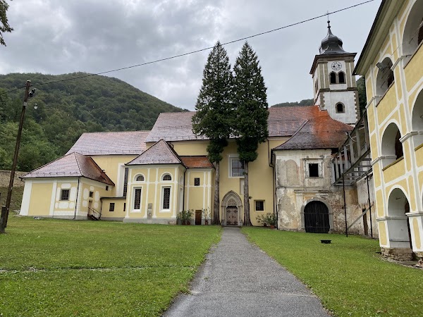 Župnijska cerkev sv. Treh kraljev 1