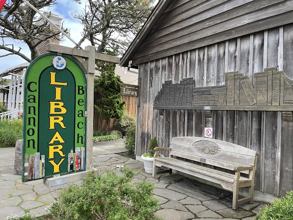 Cannon Beach Library