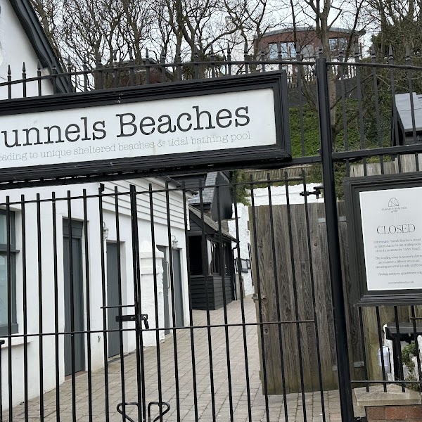 Tunnels Beaches 3