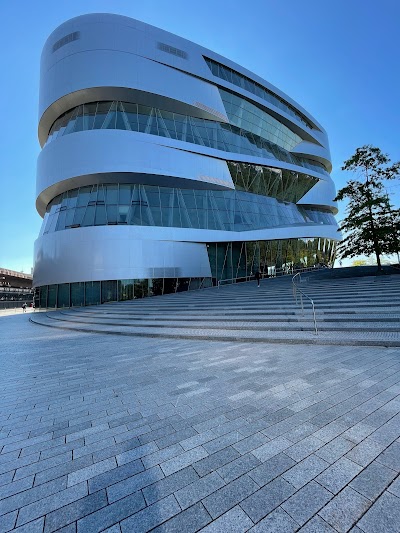 Mercedes-Benz Museum 2