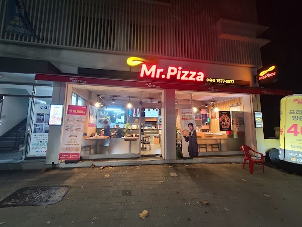 Mr. Pizza