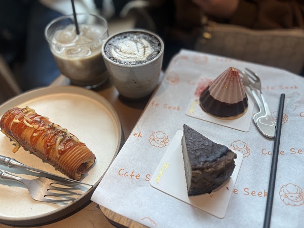 Cafe Seek 4