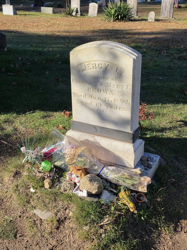 Mercy L. Brown Headstone