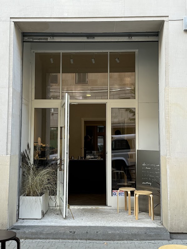 FOURTEEN Concept & Cafe 4