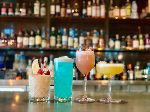 Steamers Bar and Grill