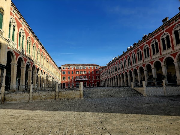 Republic Square