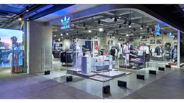 adidas Originals Siam Center Bangkok 5