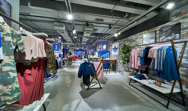 adidas Originals Siam Center Bangkok 2