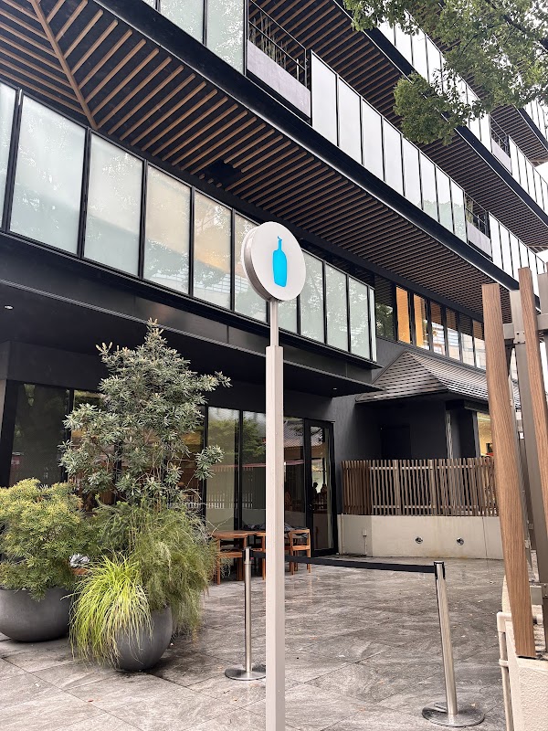 Blue Bottle Coffee Fukuoka Tenjin Cafe 2